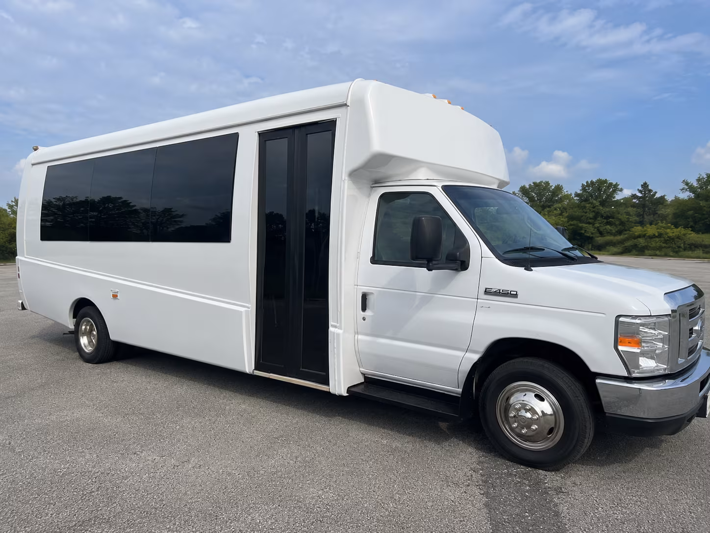 Hayward Birthday, Sweet 16, & Quinceañera Party Bus Rentals