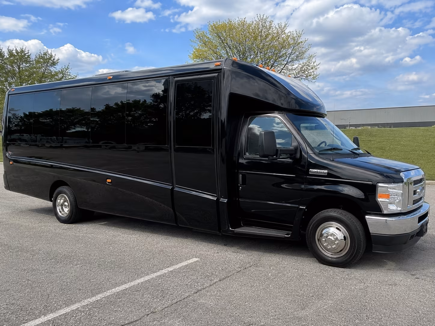 Sunnyvale Airport Shuttle & Transportation party bus exterior