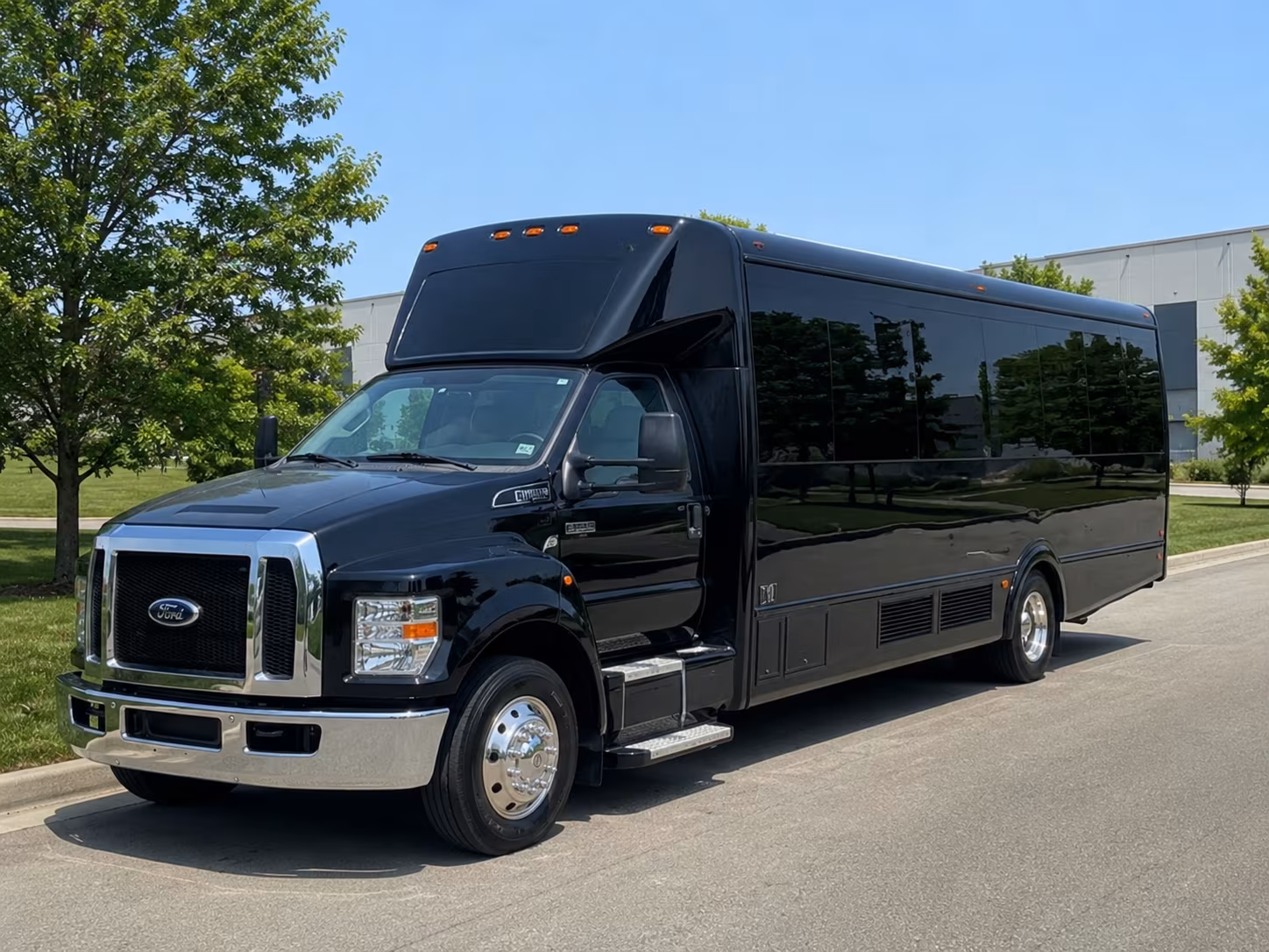 Sunnyvale Birthday, Sweet 16, & Quinceañera Transportation party bus exterior