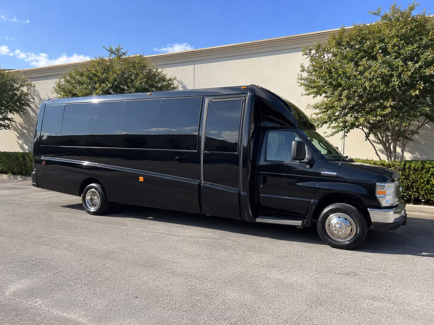 Sunnyvale Winery Tour & Pub Crawl Transportation group transportation